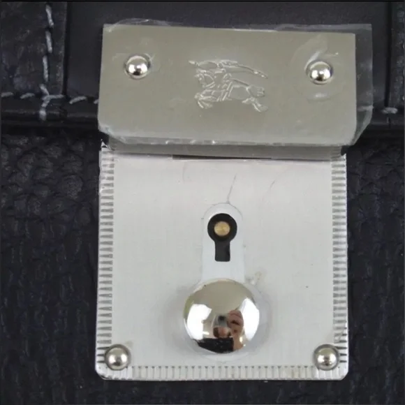 NWT Burberrys Leather Clutch with COA Collectors ItemC - Picture 8 of 11